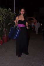 Amrita Arora at Renu Chainani_s collection preview in Bandra, Mumbai on 18th April 2013 (34).JPG
