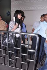 Anushka sharma snapped at airport on 19th April 2013 (5).JPG