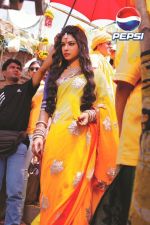 Priyanka Chopra in her spiritual diva look for Pepsi IPL Campaign (3).jpg