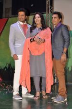 Ritesh Deshmukh, Geeta Kapur promotes India_s Dancing Superstar show for Star Plus in Rangsharda, Mumbai on 23rd April 2013 (28).JPG