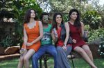 Sunny leone, Archana Vijaya, Sonalli Sehgall, Sachin Joshi at Sachin Joshi_s energy drink shoot in Malad, Mumbai on 24th April 2013 (45).JPG