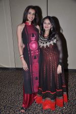 Achala Sachdev at fashion show by Achala Sachdev for SNDT Chrysallis in Mumbai on 26th April 2013 (36).JPG