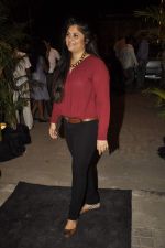 at the Launch of Gallery 7 art gallery in Mumbai on 26th April 2012 (38).JPG