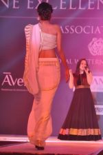 Model walks for designer Riddhi-Siddhi at Racing Awards in RWITC, Mumbai on 28th April 2013 (146).JPG