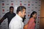 Salman Khan at Bharat N Dorris makeup awards in Mumbai on 29th April 2013 (148).JPG