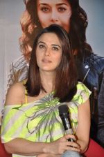 Preity Zinta at Ishq in Paris promotional activity in Cinemax, Mumbai on 30th April 2013 (14).JPG