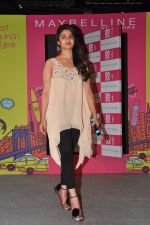 Alia Bhatt unveils Maybelline new collection in Canvas, Mumbai on 2nd May 2013 (5).JPG