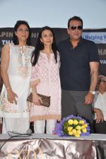 Sanjay Dutt & Priya Dutt Memorial Donate a Mobile Mamography Unit for good cause in Bandra, Mumbai on 5th May 2013 (68).JPG