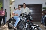 John Abraham gifts his favourite bike to Sanjay Gupta in Bandra, Mumbai on 7th May 2013 (21).JPG