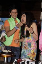 Adah Sharma and Dev Goel at the press conference of Hum Hai Raahi Car Ke in Suburban Lounge, Mumbai on 11th May 2013 (10).jpg