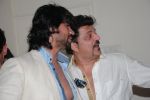 Gaurav Chopra, Rajesh at Vandana & rajesh khattar 5th wedding anniversary celebrations in Mumbai on 13th May 2013.JPG