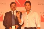 Sachin Tendulkar unveils valuemart gold coin in Mumbai on 13th May 2013 (12).JPG