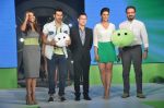 Varun Dhawan and Parineeti Chopra launch WeChat in India in Taj Colaba, Mumbai on 14th May 2013 (18).JPG