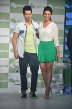 Varun Dhawan and Parineeti Chopra launch WeChat in India in Taj Colaba, Mumbai on 14th May 2013 (33).JPG
