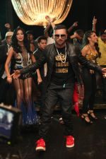 Honey Singh on location of Film Zaalim Dilli in Cavalli Club, Mumbai on 20th May 2013 (21).JPG