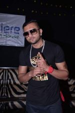 Honey Singh on location of Film Zaalim Dilli in Cavalli Club, Mumbai on 20th May 2013 (36).JPG
