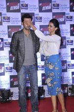 Ranbir Kapoor and Deepika Padukone at Parachute promotional event in Mumbai on 21st May 2013 (24).JPG
