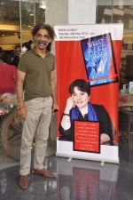 Makrand Deshpande at Aban Deohan_s book launch in Bandra, Mumbai on 25th May 2013 (13).JPG