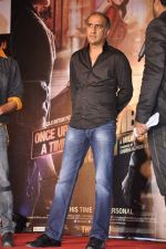 Milan Luthria at the First look & trailer launch of Once Upon A Time In Mumbaai Again in Filmcity, Mumbai on 29th May 2013 (83).JPG