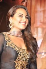 Sonakshi Sinha at the First look & trailer launch of Once Upon A Time In Mumbaai Again in Filmcity, Mumbai on 29th May 2013 (76).JPG