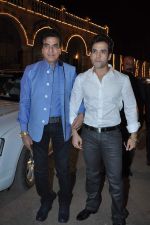 Tusshar Kapoor, Jeetendra at the First look & trailer launch of Once Upon A Time In Mumbaai Again in Filmcity, Mumbai on 29th May 2013 (49).JPG