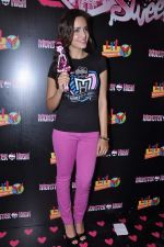 Shazahn Padamsee at Monster High launch with Planet M in Powai, Mumbai on 30th May 2013 (44).JPG