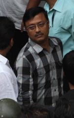 dipendu baruya at Rituparno Ghosh funeral in Kolkatta on 30th May 2013.jpg