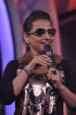 Vidya Balan promotes Ghanchakar on the sets of Supermoms in Famous, Mumbai on 9th June 2013 (130).JPG