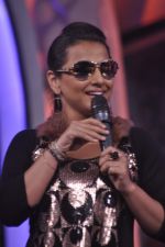 Vidya Balan promotes Ghanchakar on the sets of Supermoms in Famous, Mumbai on 9th June 2013 (131).JPG