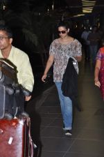 Rhea Kapoor returns from Paris in Mumbai Airport on 11th June 2013 (34).JPG