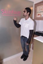 Prateik Babbar at the launch of Jayshree Sharad_s Skinfiniti clinic launch in bandra, Mumbai on 15th June 2013 (54).JPG