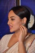 Sonakshi Sinha at Lootera film promotions on the sets of Star Plus India Dancing Superstar in Filmcity on 17th June 201 (67).JPG