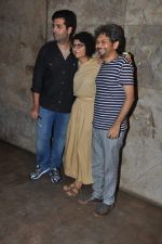 Karan Johar, Kiran Rao, Anand Gandhi at Special screening of Kiran Rao_s Ship of Theseus in Lightbox, Mumbai on 18th June 2013 (13).JPG