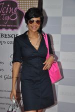 Mandira Bedi at the launch of Argentum Jewelry  Store in Bandra, Mumbai on 19th June 2013 (30).JPG