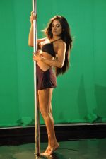 Poonam Pandey shoots a promo video for Nasha in Mumbai on 19th June 2013 (19).JPG