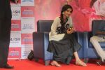 Sonam Kapoor at Reliance Digital in Malad, Mumbai on 21st June 2012 (15).JPG