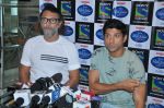 Farhan Akhtar, Rakeysh Omprakash Mehra promote bhaag Mikha Bhaag on Indian Idol Junior in Mumbai on 22nd June 2013 (18).JPG