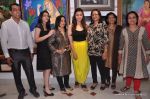 Alia Bhatt inaugurates painting exhibition titles Splassh in Bandra, Mumbai on 27th June 2013 (25).JPG