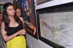 Alia Bhatt inaugurates painting exhibition titles Splassh in Bandra, Mumbai on 27th June 2013 (30).JPG