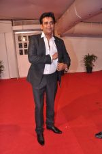 Ravi Kishen at Dr Tiwari_s wedding anniversary in Express Towers, Mumbai on 1st July 2013 (46).JPG