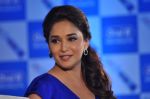 Madhuri Dixit at the launch of Oral-B Pro-Health toothpaste in Shangri La, Mumbai on 2nd July 2013 (152).JPG