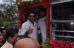 Abhishek Bachchan flags off 2 BEST buses along with Mayor of Mumbai Sunil Prabhu and Yuva Sena President Aditya Thackrey in Mayor_s Bungalow on 8th July 2013 (63).JPG