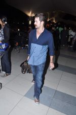 Neil Mukesh at IIFA Arrivals day 2 in Mumbai Airport on 8th July 2013 (6).JPG