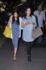 Sridevi, Boney Kapoor, Jhanvi Kapoor, Khushi Kapoor returns from IIFA in Airport, Mumbai on 9th July 2013 (18).JPG