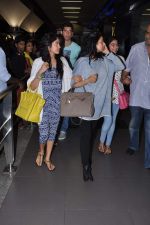 Sridevi, Boney Kapoor, Jhanvi Kapoor, Khushi Kapoor returns from IIFA in Airport, Mumbai on 9th July 2013 (4).JPG