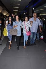 Sridevi, Boney Kapoor, Jhanvi Kapoor, Khushi Kapoor returns from IIFA in Airport, Mumbai on 9th July 2013 (9).JPG