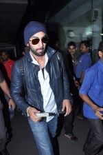 Ranbir Kapoor snapped at airport in Mumbai on 10th July 2013 (18).JPG