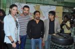 Nargis Fakhri, John Abraham, Shoojit Sircar at Madras Cafe first look in Cinemax, Mumbai on 11th July 2013 (50).JPG