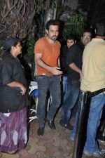 Emraan Hashmi snapped at Olive, Mumbai on 13th July 2013 (68).JPG