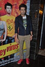 Manish Paul at Mickey Virus film music launch in Cinemax, Mumbai on 18th July 2013 (164).JPG